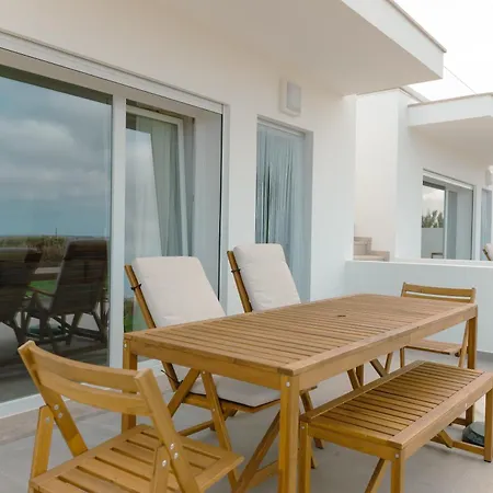 Nyaraló Marlin House Vi Ferrel